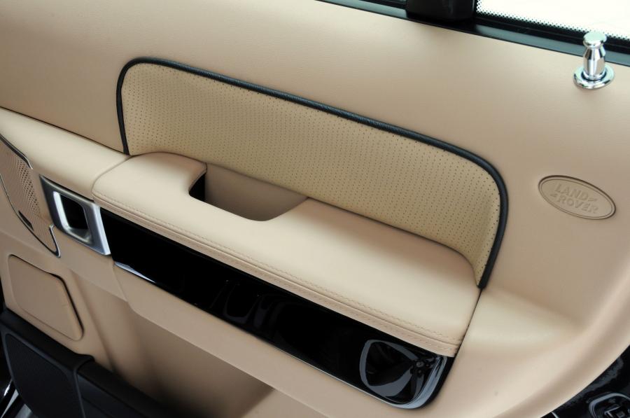  Land Rover Range Rover by Startech 2009 года  (фото 9 из 13)